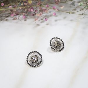 Starburst clip-on earrings